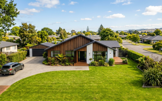 Title 4-Bedroom Freehold House in Gisborne — High Land Content, Strong Rental Yield, First Sunrise City